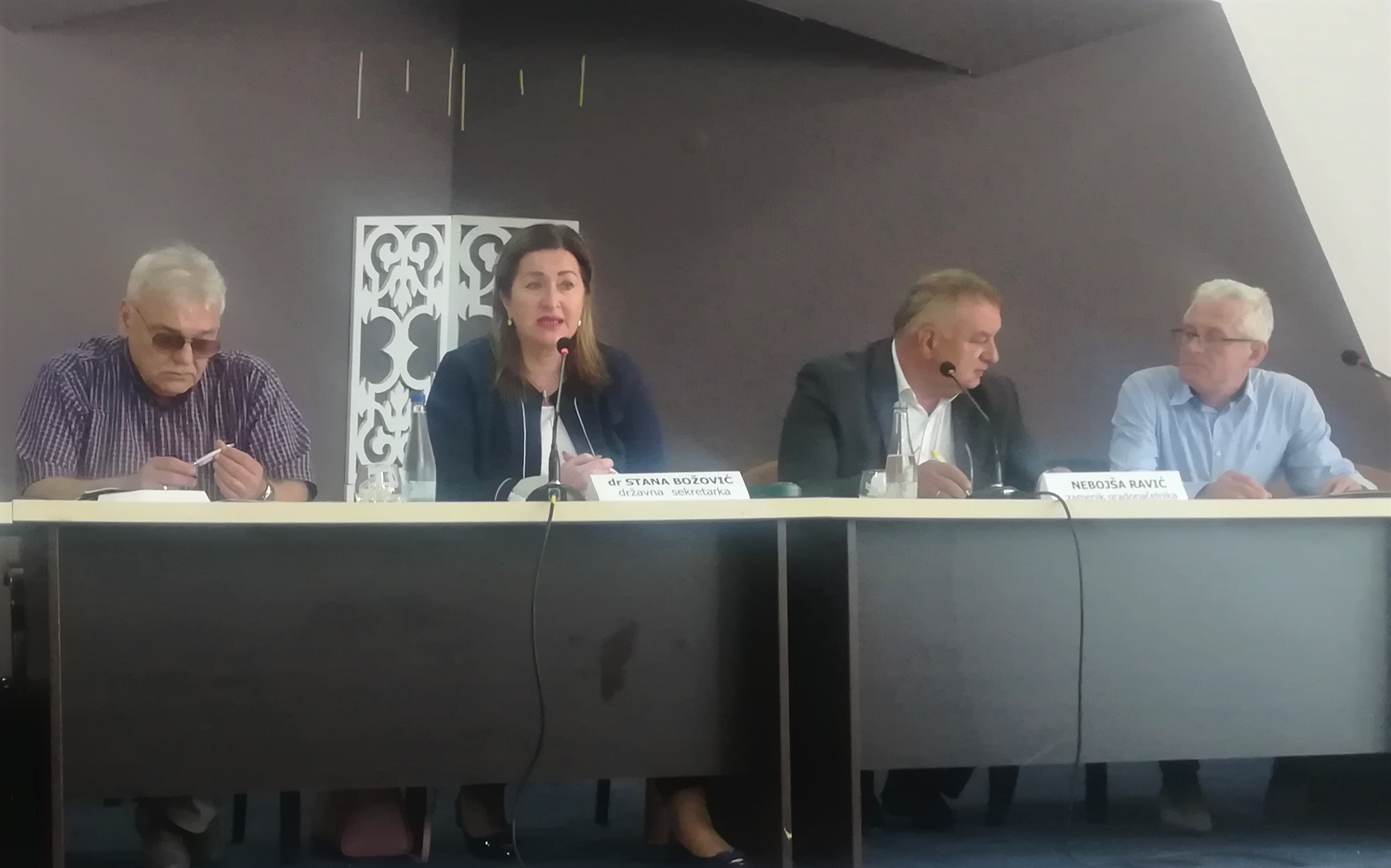 Одржана трећа Јавна расправа о Нацрту закона о правима детета и Заштитнику права детета у Новом Пазару