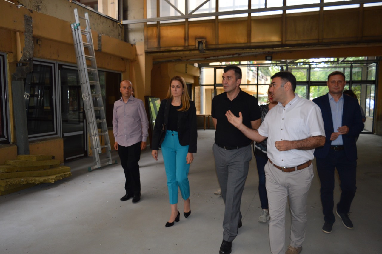 Министар Ђорђевић обишао радове на адаптацији и реконструкцији Геронтолошког центра Сомбор