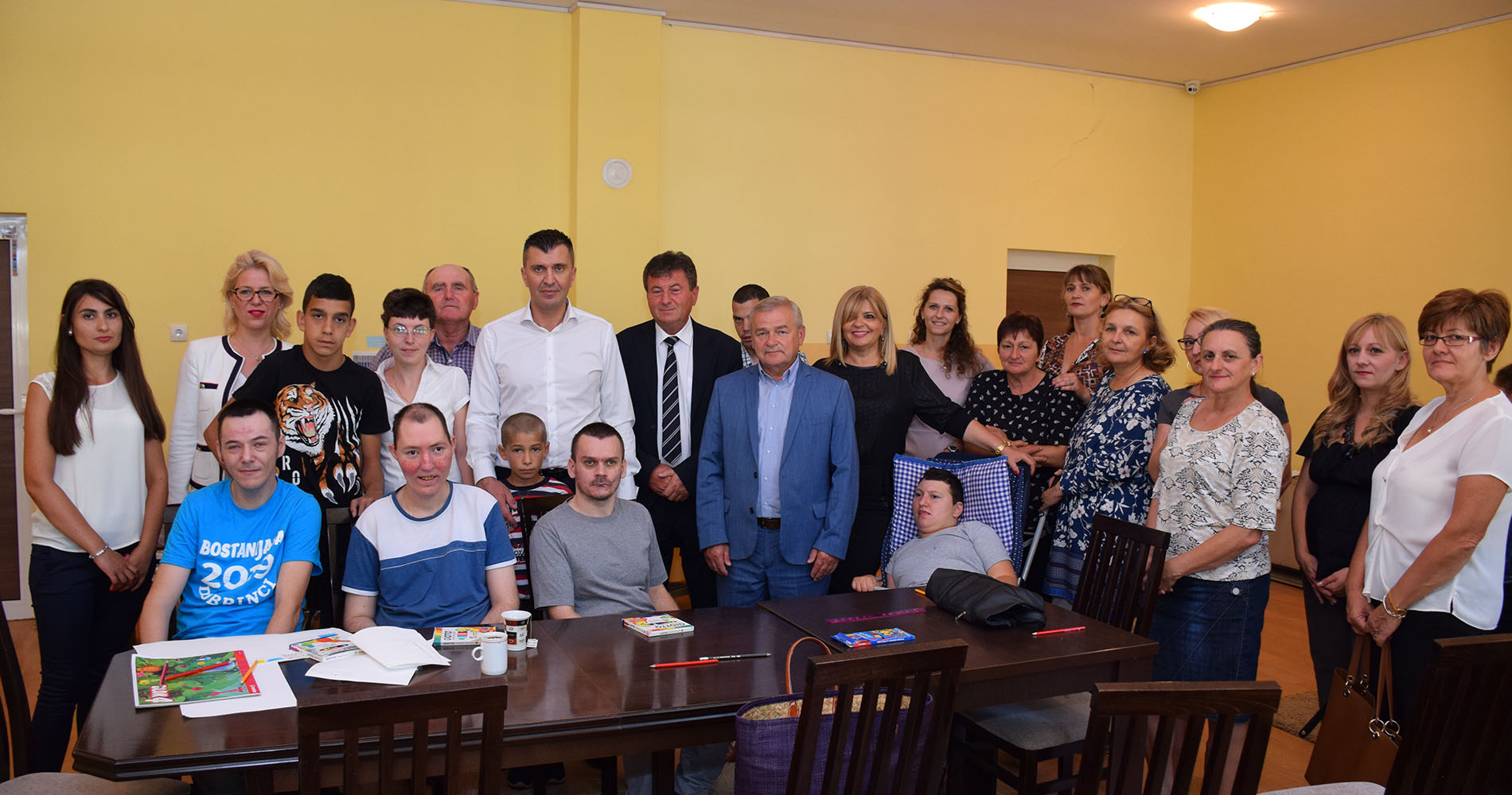 Нови компјтер за кориснике дневног боравка за децу и младе са сметњама у развоју у Суботишту