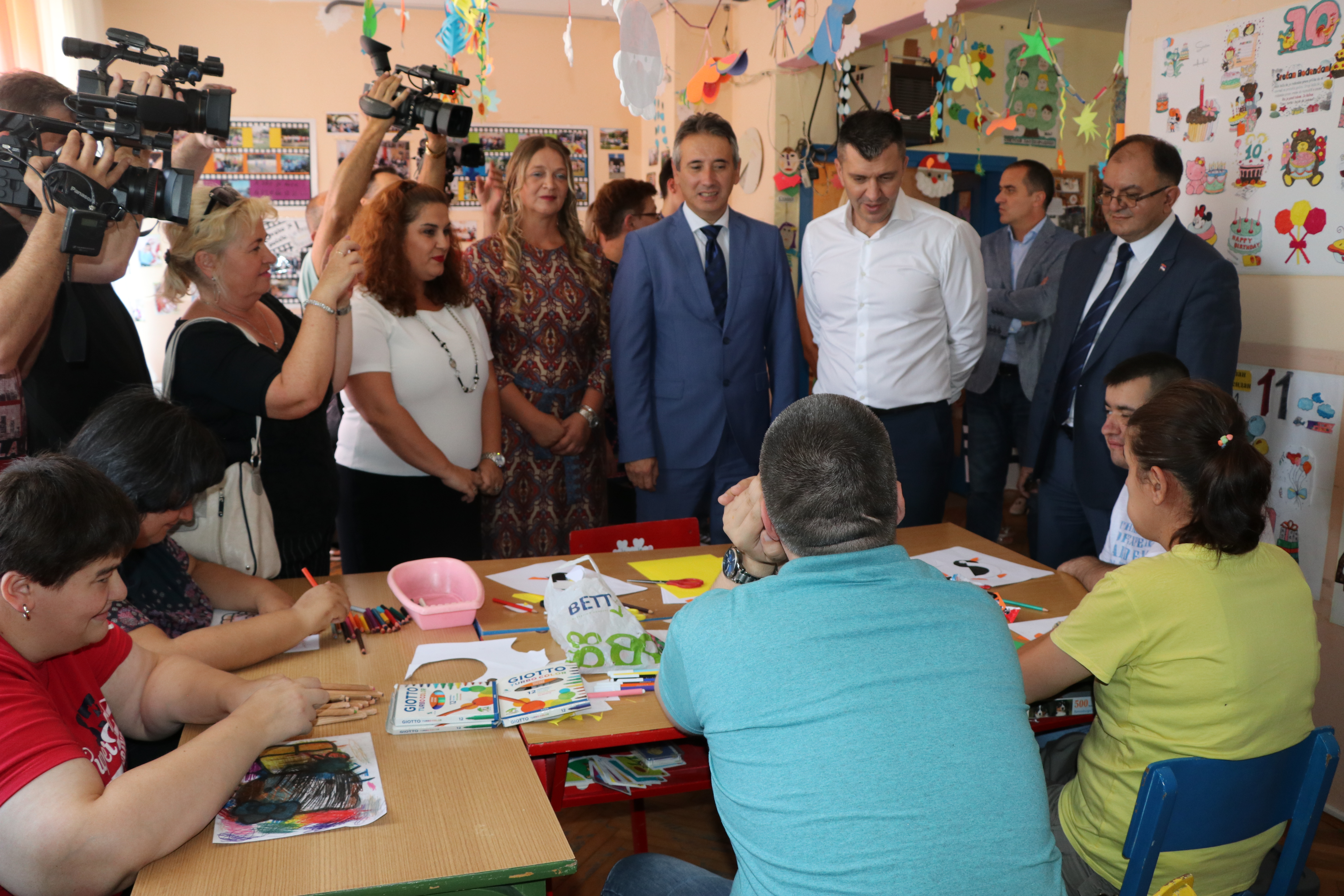 Ђорђевић посетио Врање: Брига о најстаријима и деци је приоритет