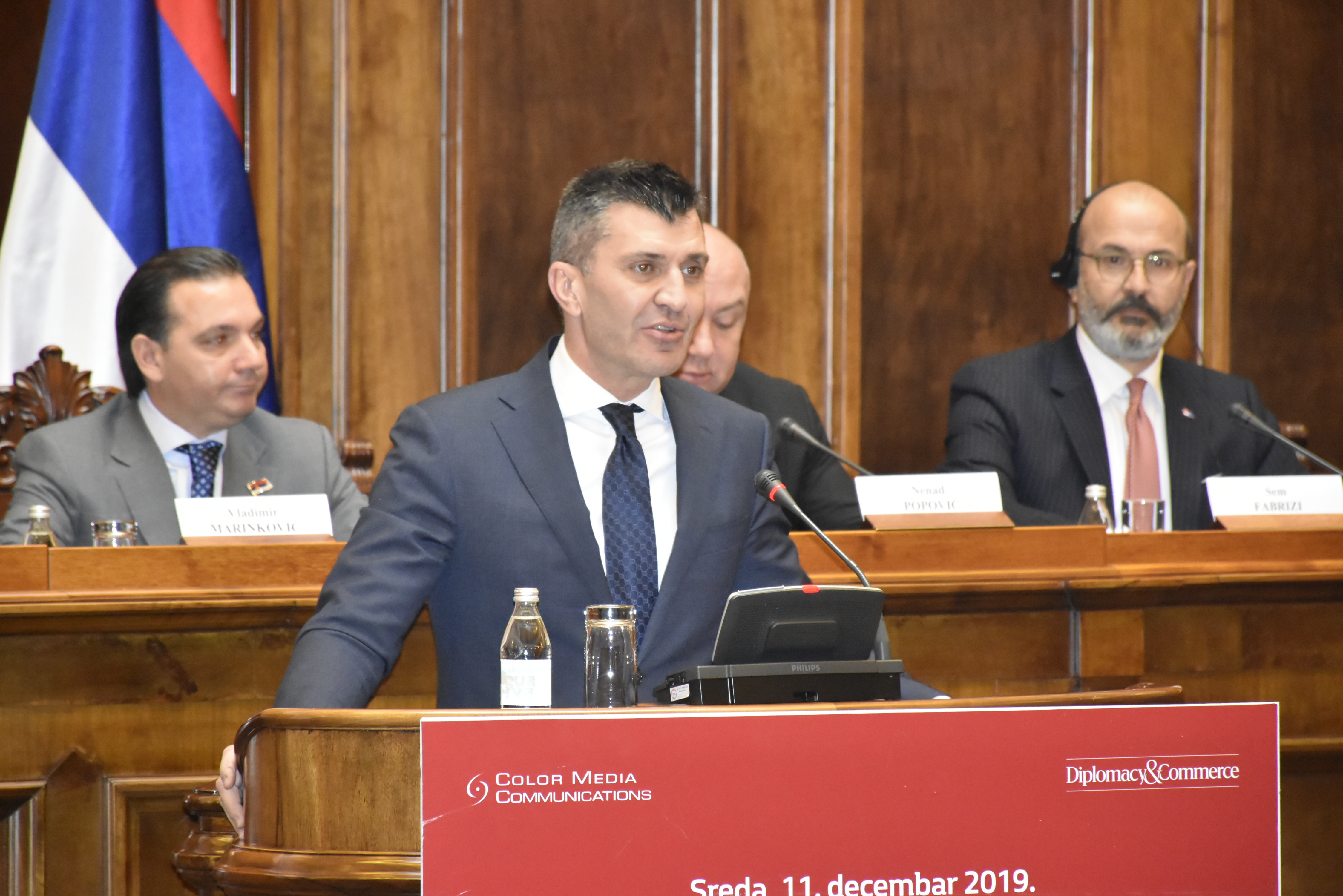 Ђорђевић отворио конференцију „Свет у 2020“: Улагање у наше грађане омогућиће економски напредак Србије