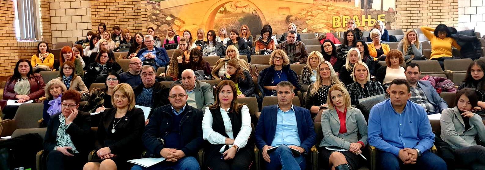 Одржана јавна расправа у Врању о предлогу стратегије за превенцију и заштиту деце од насиља за период од 2020. до 2023. године са двогодишњим акционим планом