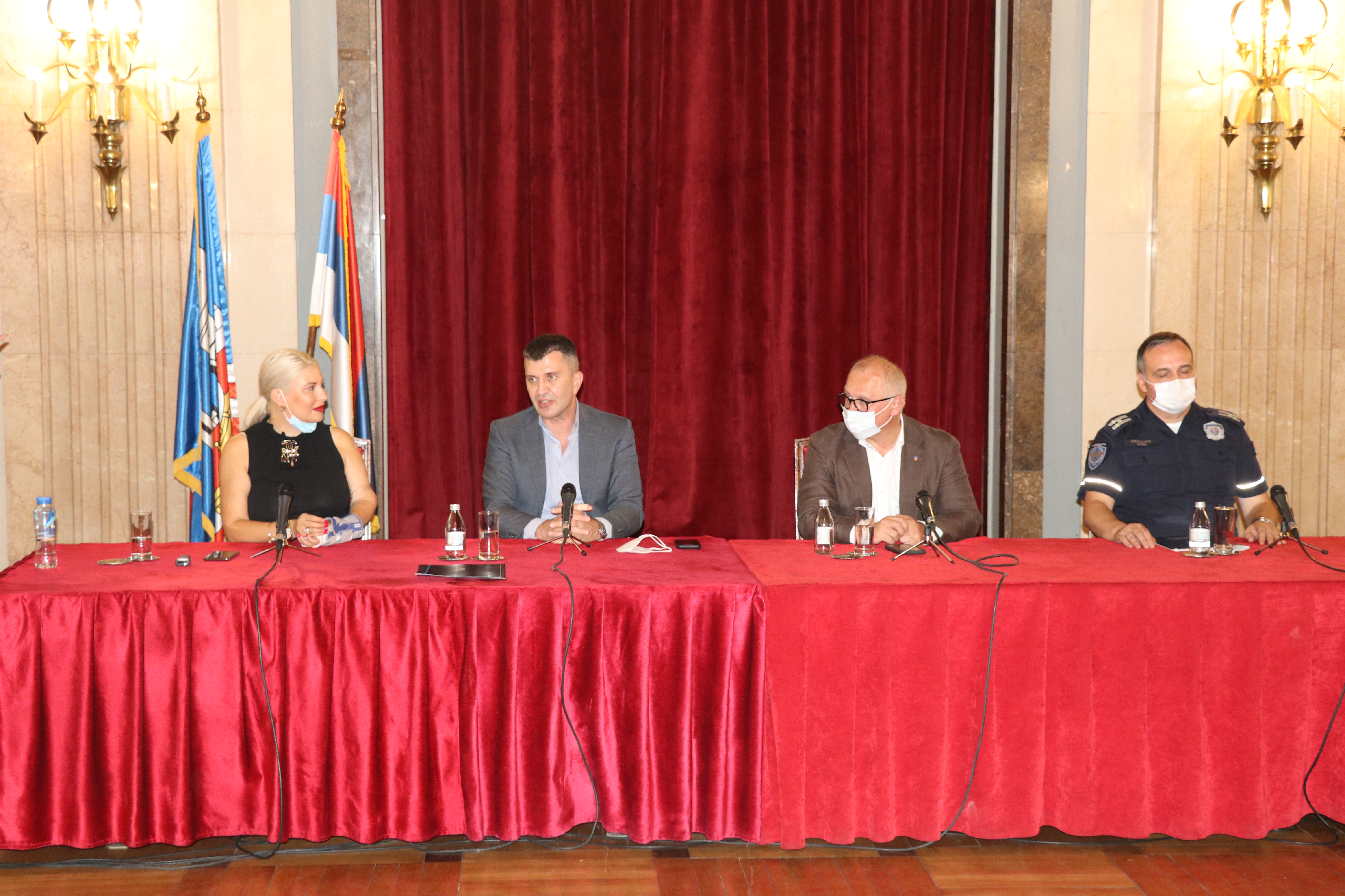 Одржана трибина о безбедности у саобраћају „Будимо безбедни“ намењена особама са инвалидитетом