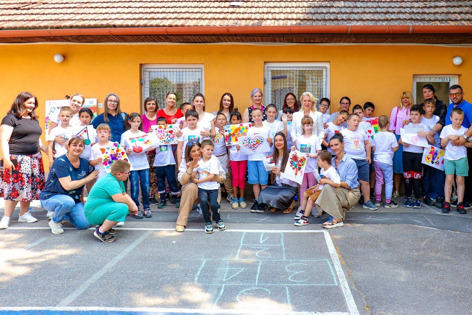 Барошевић на отварању ликовног конкурса "Инклузивна Србија" 2025 