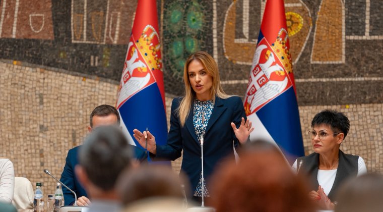 Министарство окупило центре за социјални рад: систем је спреман за примену новог закона о родитељима неговатељима