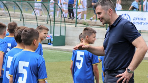 Деца са инвалидитетом и деца без родитељског старања, на иницијативу Министарства, први пут учествују на фудбалском кампу Деки 5