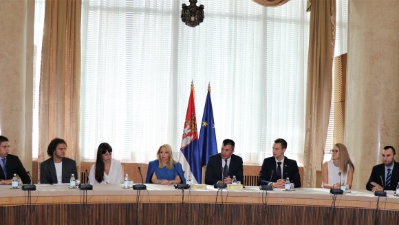 Министар Ђорђевић oдржао састанак са студентима Организације српских студената у иностранству (ОССИ)