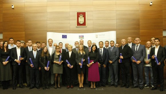 Државни секретар Алексов присуствовао уручивању уговора у оквиру програма ,,Подршка ЕУ инклузији Рома – Оснаживање локалних заједница за инклузију Рома''