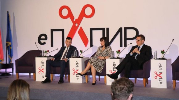 Министар Ђорђевић учествовао на Панел дискусији „ Од шалтера до дигиталне трансформације“