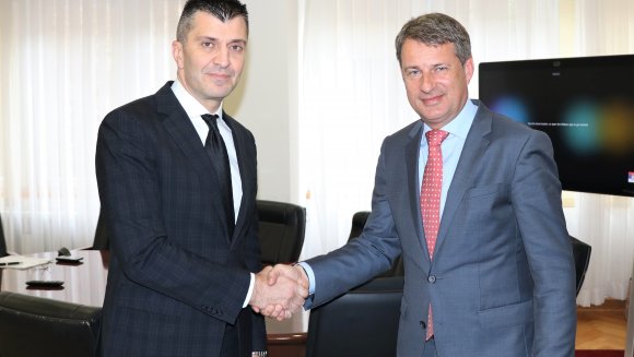 Ђорђевић: Уводимо електронско праћење кретања миграната