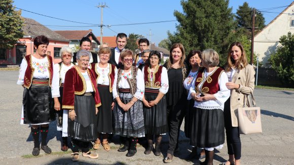 Ђорђевић честитао Међународни дан жена на селу: Све жене у Србији имају једнака права без обзира где живе
