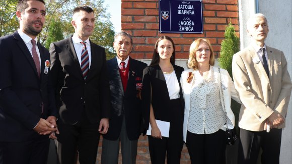 Министар Ђорђевић свечано открио таблу са именом Јагоша Жарића у истоименој улици