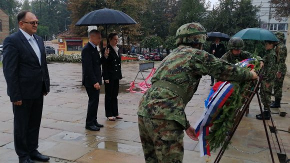 Губернатор Ханти–Мансијског аутономног округа положила венац и одала почаст ослободиоцима Београда у Другом светком рату