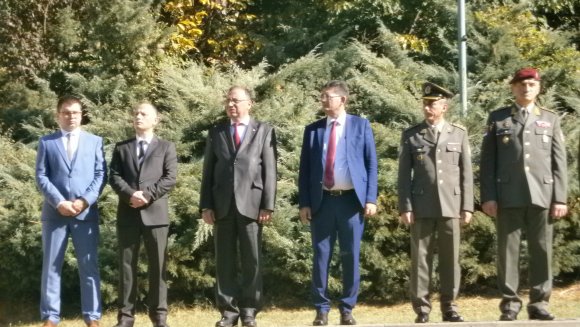 Положени венци и одата почаст   цивилима и војницима палим у  Другом светском рату у Пожаревцу