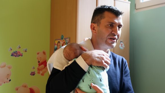 Беба, која је остављена у контејнеру у Жаркову, добила име