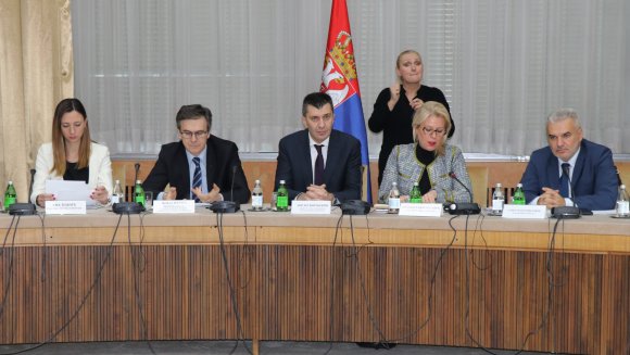 Ђорђевић разговарао са представницима 34 савеза удружења особа са инвалидитетом о расписивању Програмског конкурса за унапређење положаја особа са инвалидитетом у Републици Србији у 2020. години