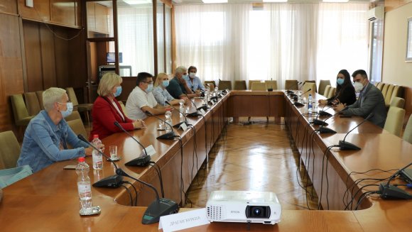 Ђорђевић са представницима домова за стара лица о начинима за још бољу заштиту од корона вируса