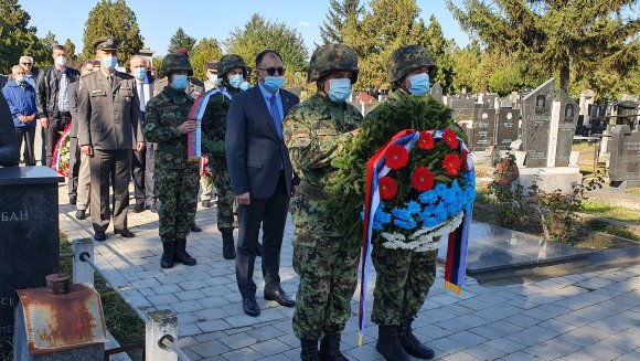 Положени венци и одата почаст страдалим српским и француским  војницима у Првом светском рату у Зајечару