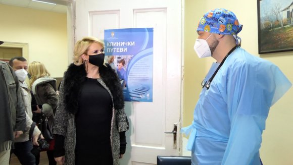 Кисић Тепавчевић у зајечарском селу Вражогрнац: Вакцинација једини начин да се победи вирус