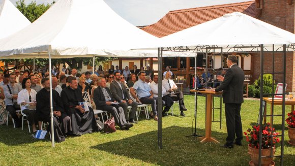 Јанић: Економско оснаживање особа са инвалидитетом од великог значаја