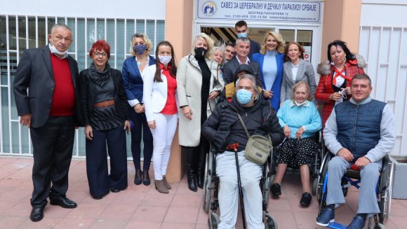 Кисић Тепавчевић на Међународни дан особа са церебралном парализом: Заједно градимо Србију без баријера