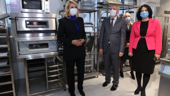 Кисић Тепавчевић обишла предузеће „Техно и опрема инжењеринг“ у Нишу