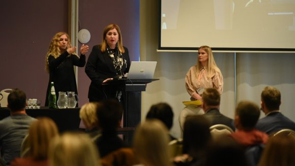 Божовић: Спровођење социјалне политике веома важно за цело друштво