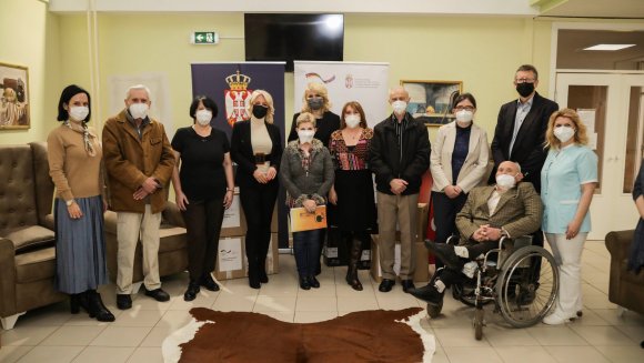 ИТ опрема за кориснике и запослене у Геронтолошком центру Младеновац