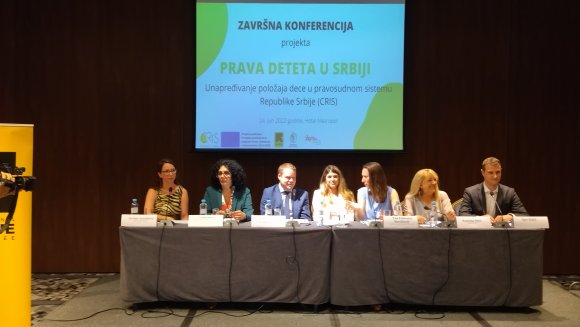 Брига о деци и развијање услуга подршке деци, породици и родитељству