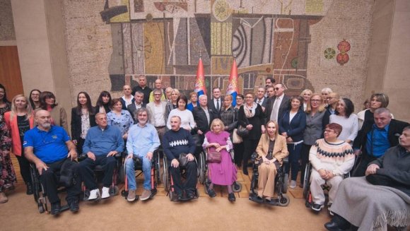 Министар Селаковић разговарао са председницима 33 савеза особа са инвалидитетом у републици