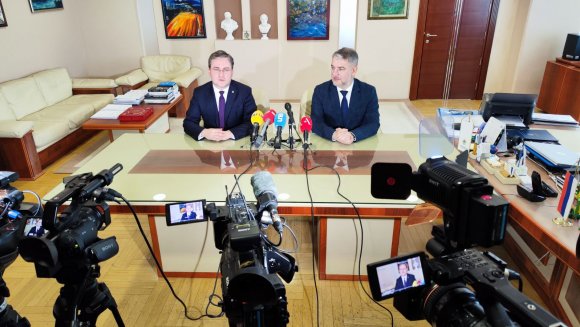 БОЉИ ЖИВОТНИ СТАНДАРД И УСЛУГЕ ЗА ГРАЂАНЕ СРБИЈЕ И  СРПСКЕ