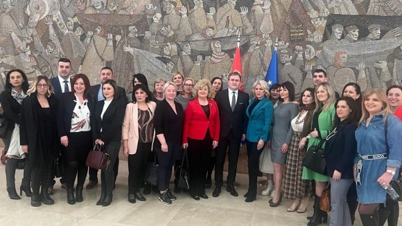 Министар Селаковић на састанку са директорима центара за социјални рад