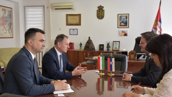 Министар Селаковић са амбасадором Мађарске