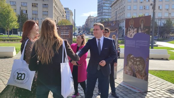Министар Селаковић отворио изложбу „Владарске задужбине Немањића“ на Савском тргу