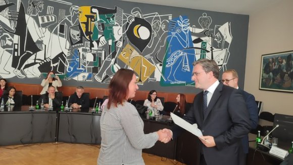 Министар Селаковић доделио уговоре за мере активне политике запошљавања у Бору 