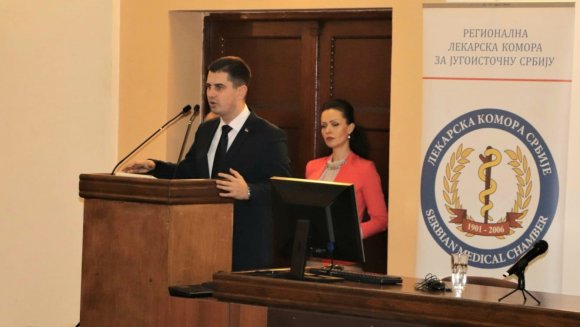 Дејан Антић на додели захвалница младим лекарима из Ниша