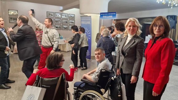 Помоћник министра у Сектору за заштиту особа са инвалидитетом Биљана Барошевић присуствовала је обележавању 13. годишњице рада Удружења особа са инвалидитетом ‘’Победник” у свечаној сали Дома Војске Србије.