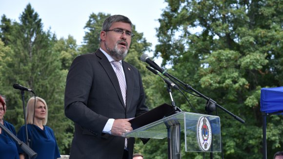 Старовић – Република Србија и Република Српска желе мир и знаће како да га сачувају