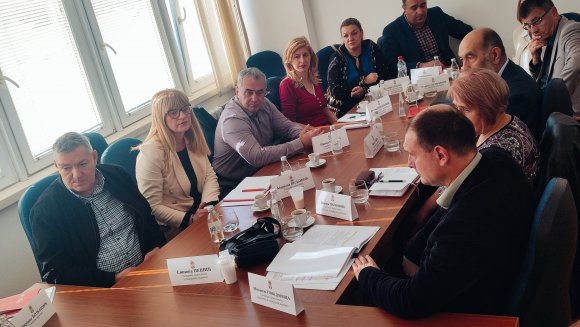 Старовић на састанку са представницима синдиката запослених у социјалној заштити