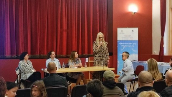 Завршнa конференцијa пројекта “Пут ка равноправнОСтИ” у Сомбору