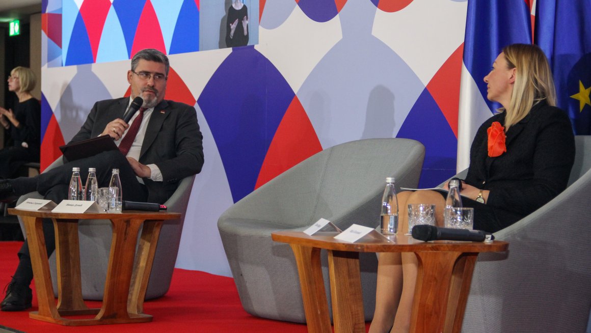 Старовић на конференцији "Једнаке, Сигурне, Оснажене"