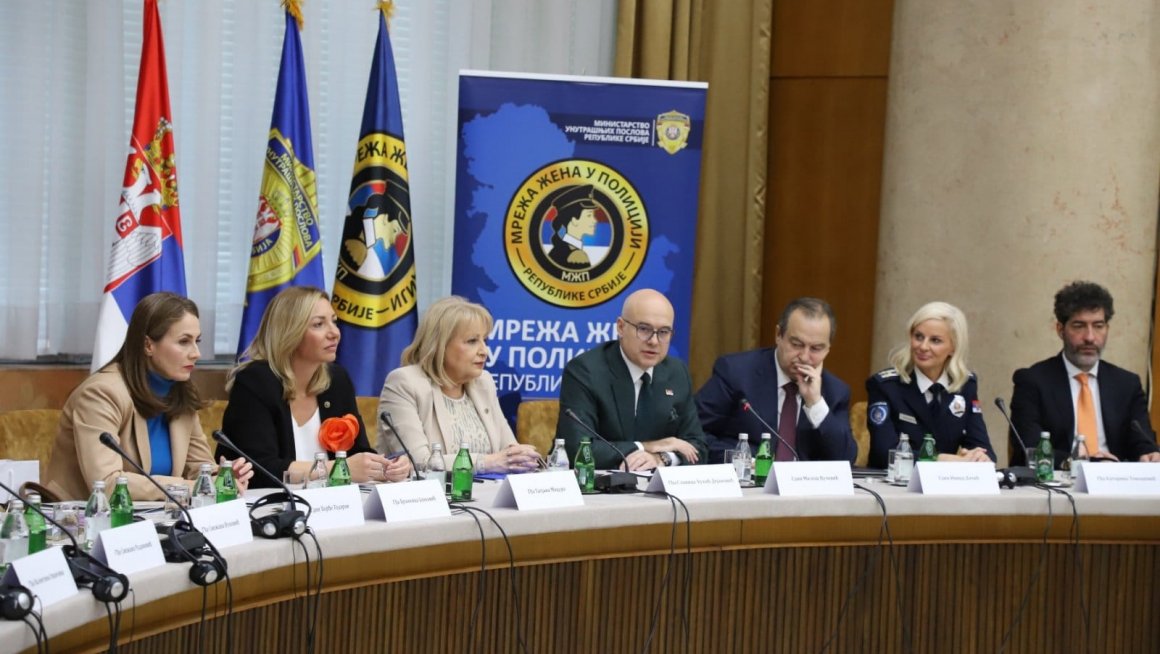 Тодоров на Трећој конференција Мреже жена у полицији Р. Србије