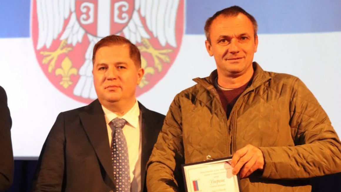 Додељено 479 борачких споменица у Брусу: Држава не заборавља своје борце