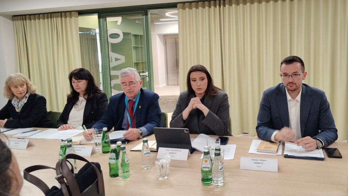 Одржан први округли сто о Нацрту закона о родитељима неговатељима