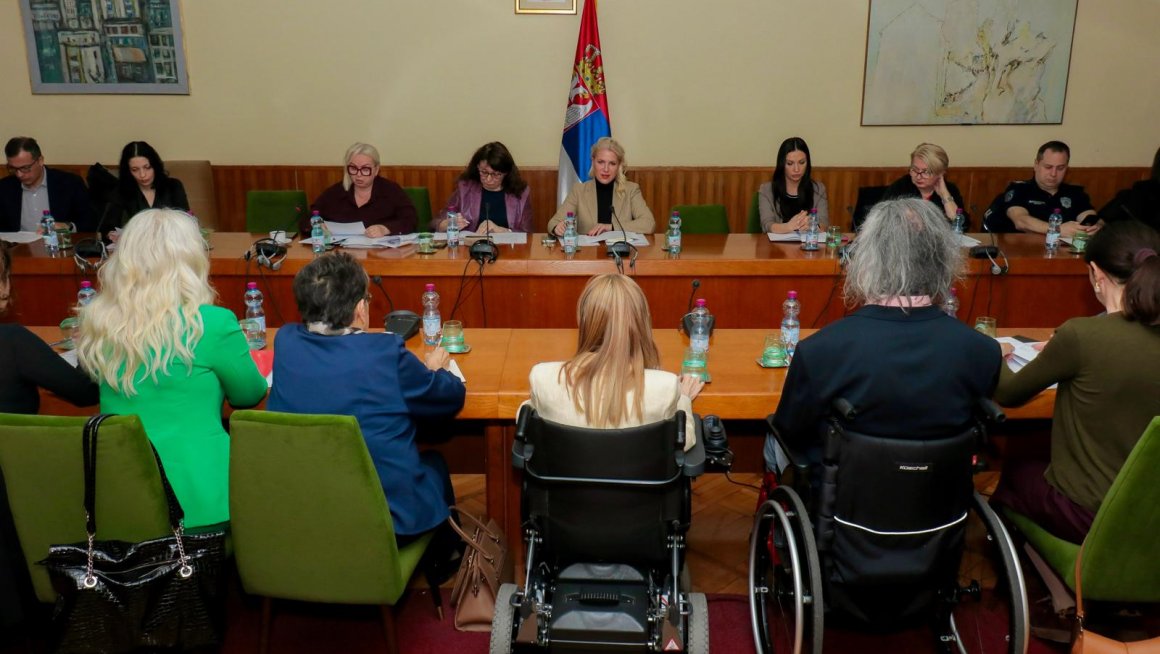 Барошевић: Унапређење положаја особа са инвалидитетом важан сегмент у раду Владе Србије