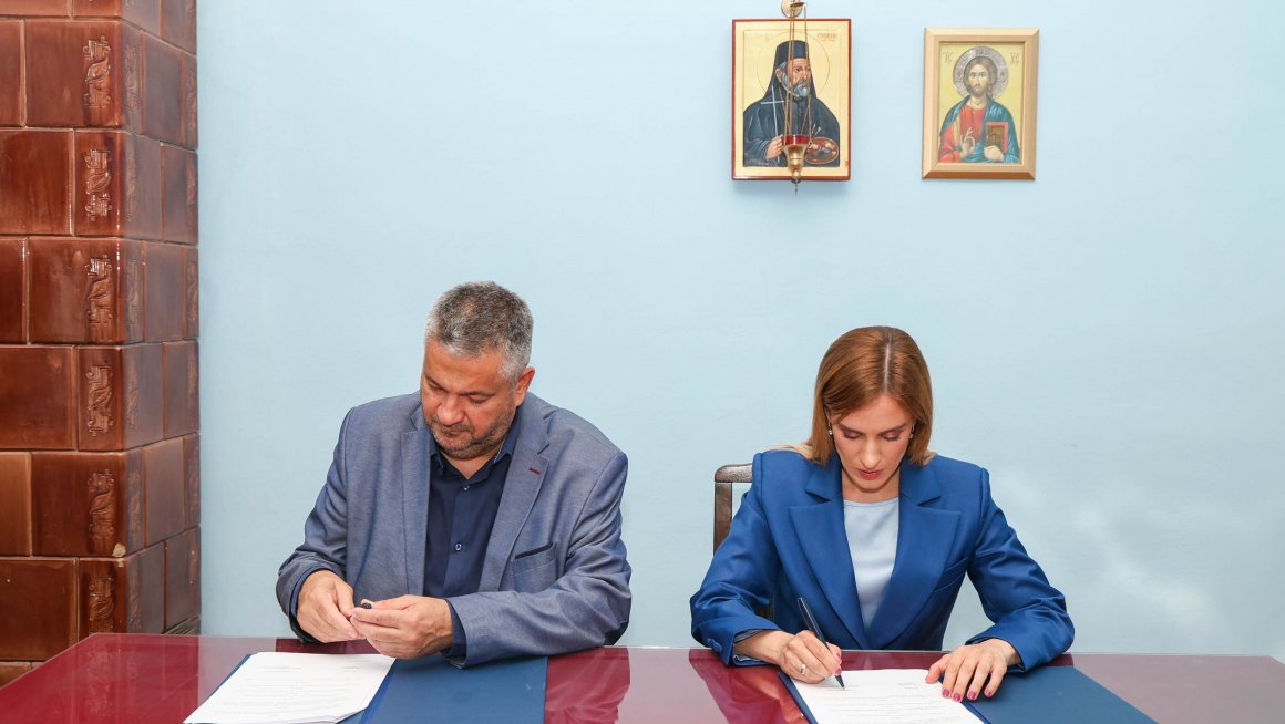 Пет милиона динара за обнову споменика „Светионик“ у Сурдуку