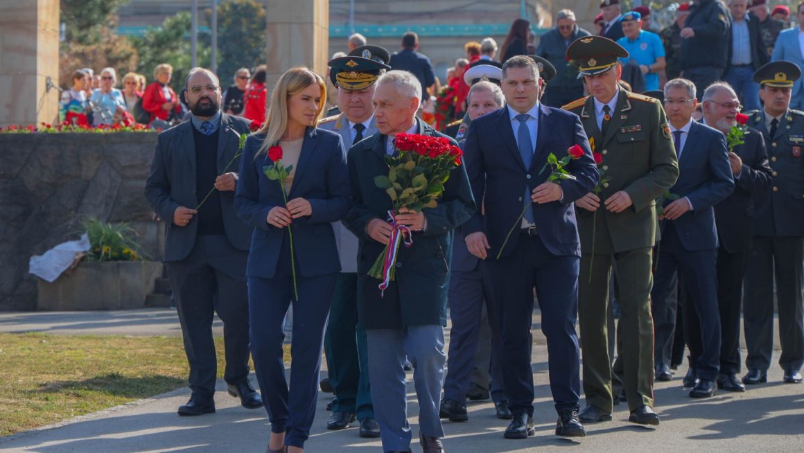 Ђурђевић Стаменковски: Слободу смо извојевали заједно са савезницима - чувамо стара пријатељства за нова времена