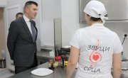 Министар Ђорђевић посетио радионицу „Звуци срца“