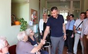 Ђорђевић посетио Удружење оболелих од мултипла склерозе и Геронтолошки центар у Новом Кнежевцу