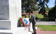 Ђорђевић положио венац на Споменик захвалности Француској поводом националног празника